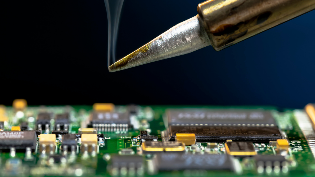 how to solder on printed circuit boards